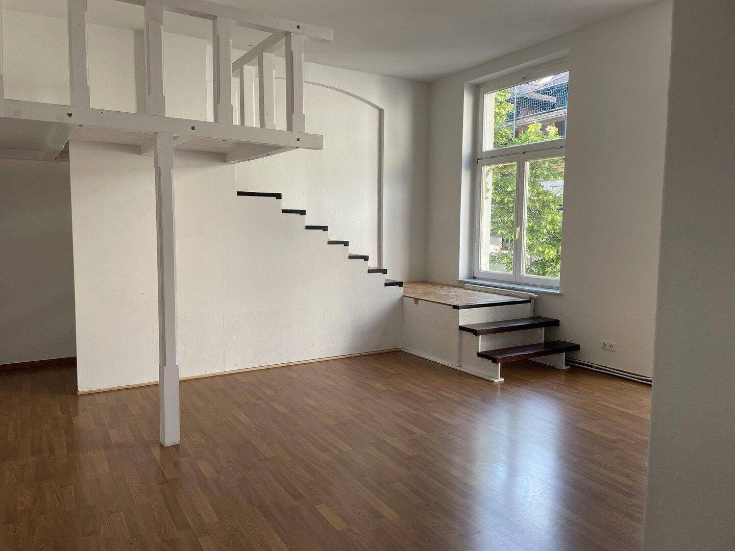 Elegant 5-Room Historic Apartment with 16 m² Sunny Balcony - Available from 01 September 2026 – Leipzig – Vorschaubild 3