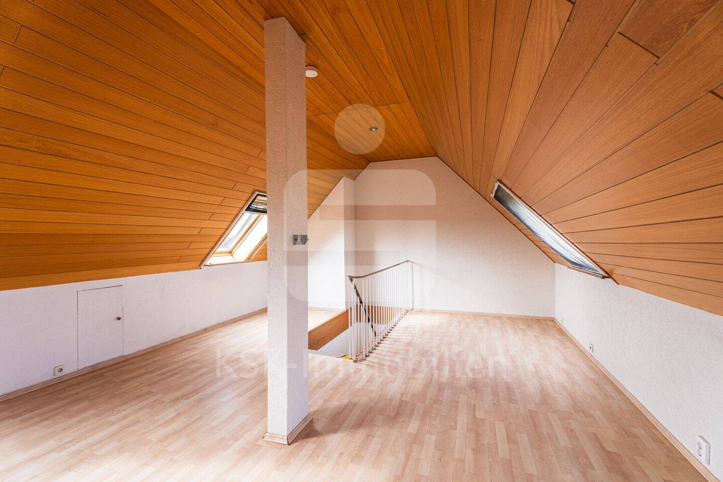 Kapitalanlage oder Eigennutzung -Geräumige 3-4 Zimmer Wohnung in guter Lage von Stammheim! – Köln – Vorschaubild 6