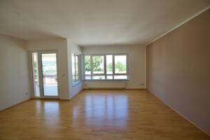 exklusive 5-Zimmer-Eigentumswohnung mit 2 Balkonen und Doppel-Garage in gesuchter Halbhöhenlage, "Kernbergviertel" von Jena – 7749 Jena – Vorschaubild 2
