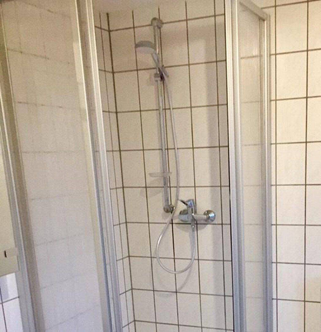 Komfortable möblierte Wohnung EG, "zentral und doch ruhig" – Magdeburg – Vorschaubild 9