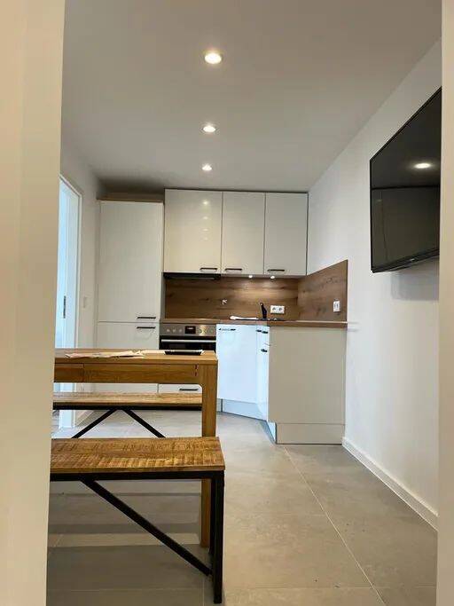 Schönes WG Zimmer mit Balkon und super Anbindung – München – Vorschaubild 8