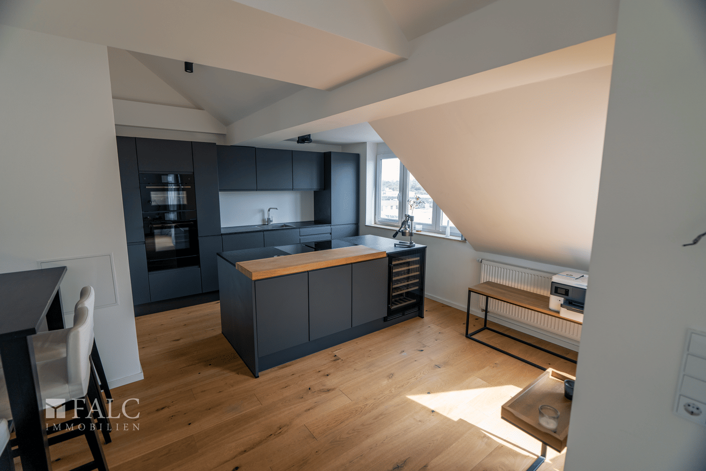 Neuwertige Dachgeschoss Wohnung über den Dächern von Neuehrenfeld! – Köln – Vorschaubild 8