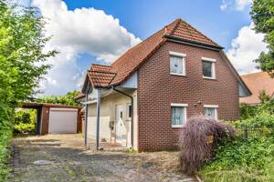 Einfamilienhaus in ruhiger und idyllischer Lage von Bremen-Seehausen mit tollem Garten – 28197 Bremen – Vorschaubild 3