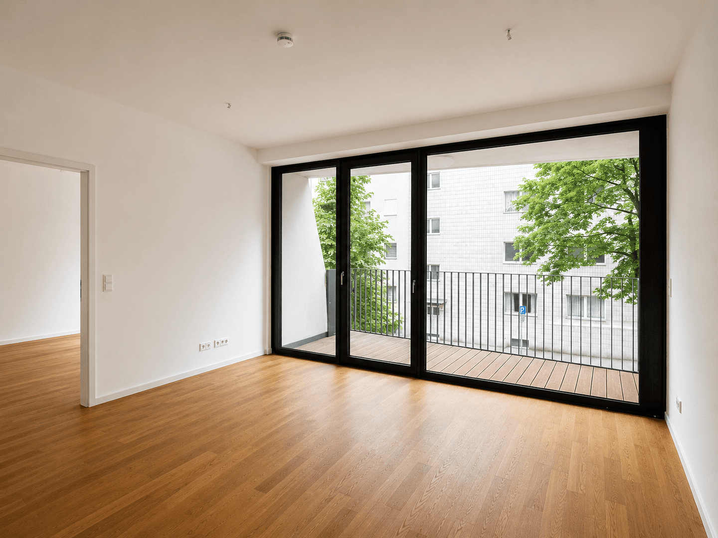 Moderne 2-Zimmer-Wohnung im Neubau von 2019 - Balkon, Aufzug & Einbauküche – Berlin – Vorschaubild 3