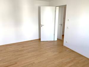 Attraktive 3-Zimmer-Wohnung in ruhiger Lage mit Wohnberechtigungsschein (Stufe II) – 93055 Regensburg – Vorschaubild 5