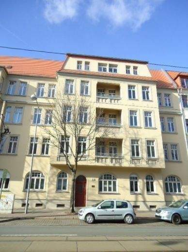 Schöne 2-Raum Wohnung in zentraler Lage mit Balkon.