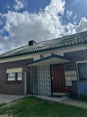 gemütliche Dachgeschosswohnung in ruhiger Wohngegend