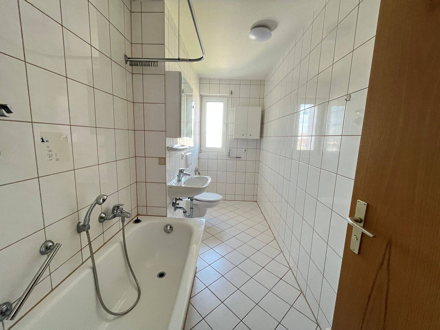 Sonnige Aussichten im 5. Stock - mit Aufzug und Hofblick – Chemnitz – Vorschaubild 7