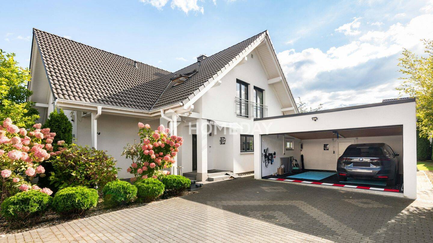 Hocheffizientes A+-Einfamilienhaus mit PV-Anlage, großem Speicher & Wallbox - Premium Standard – Berlin – Vorschaubild 2