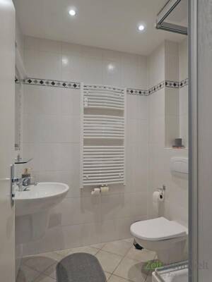 (EF1015_M) Erfurt: Altstadt, hübsches Apartment in der City mit E-Piano und Waschmaschine nahe dem "Kaísersaal", WLAN – 99084 Erfurt – Vorschaubild 7