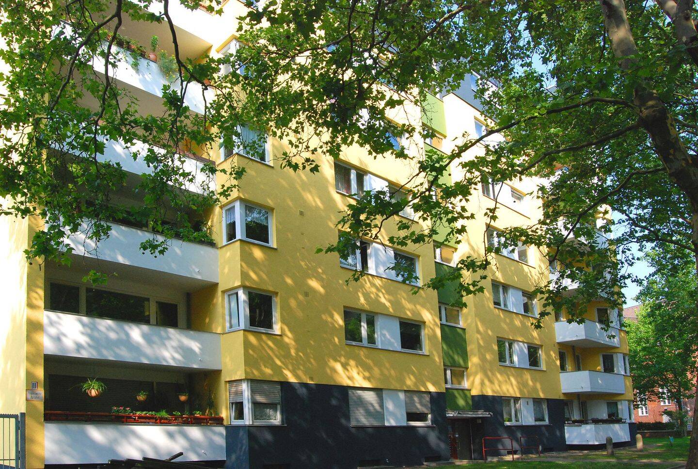 Vermietete 4-Zimmer Wohnung im Rheingauviertel mit Balkon und Aufzug