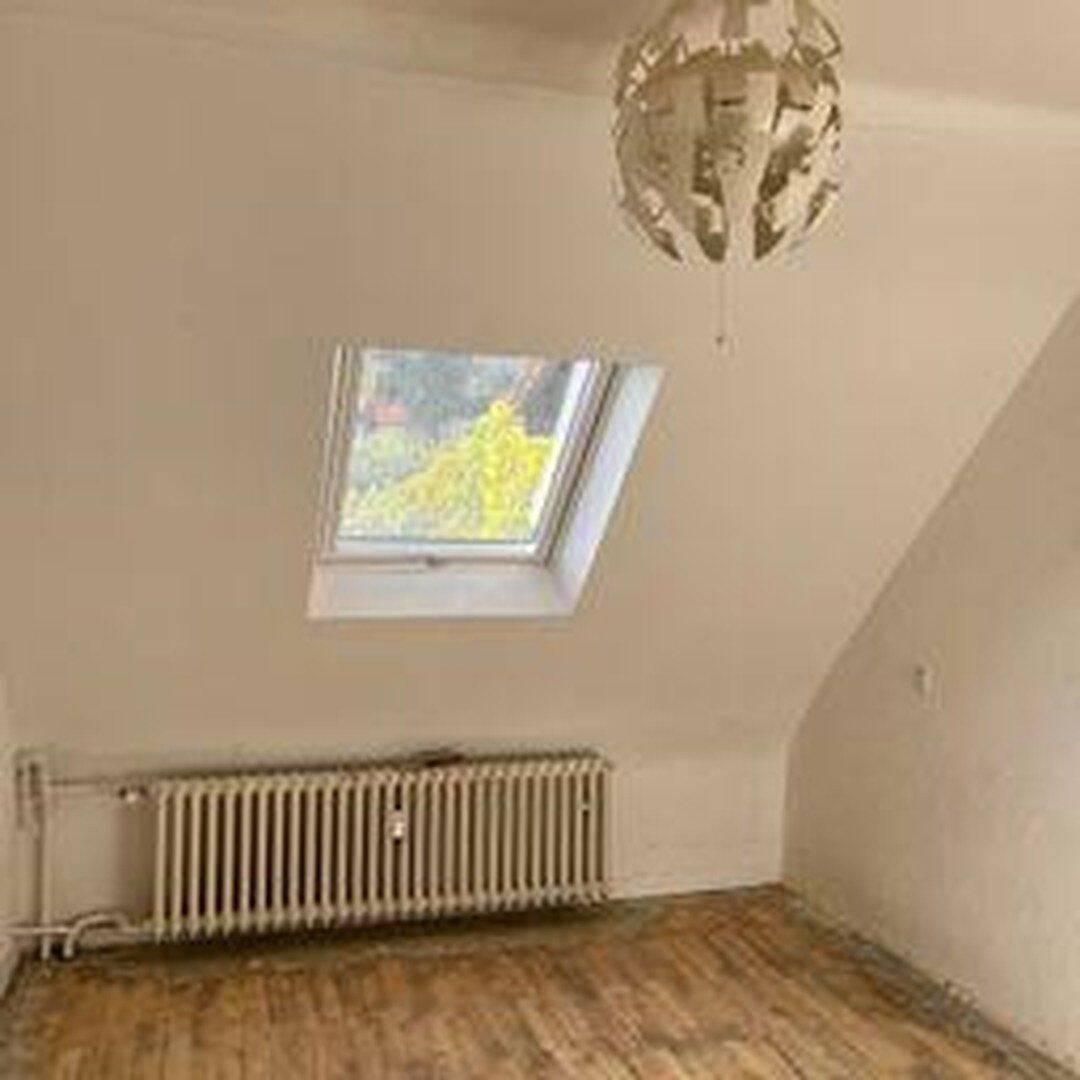 Dachgeschosswohnung mit Balkon und neu saniertem Badezimmer – Saarbrücken – Vorschaubild 8