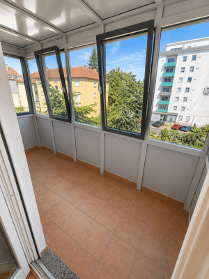 Zentrale Lage von Würzburg - Provisionsfrei - Helle Wohnung mit Wintergarten, Balkon, Küche – 97072 Würzburg – Vorschaubild 3