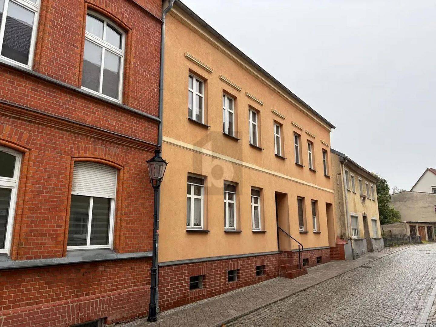 INNENSTADTLAGE MIT 6 EINHEITEN & GARTEN – Bad Freienwalde (Oder) – Vorschaubild 2