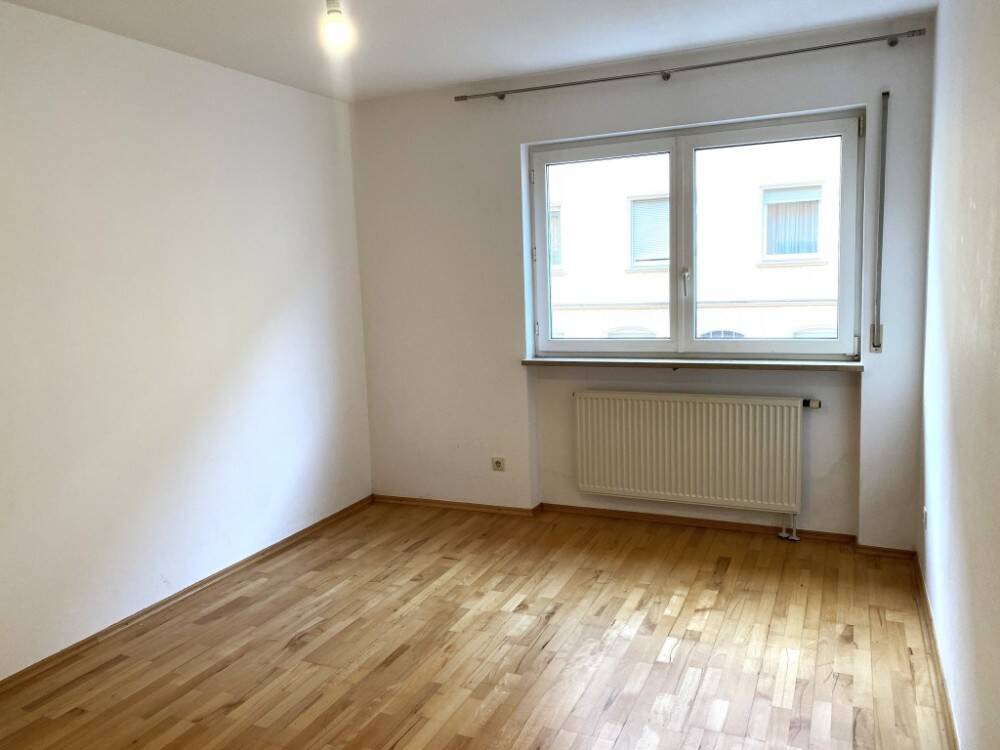 Barrierefrei ... 3- Zimmer- Wohnung mit Süd- Balkon und KFZ- Stellplatz – Nürnberg – Vorschaubild 3