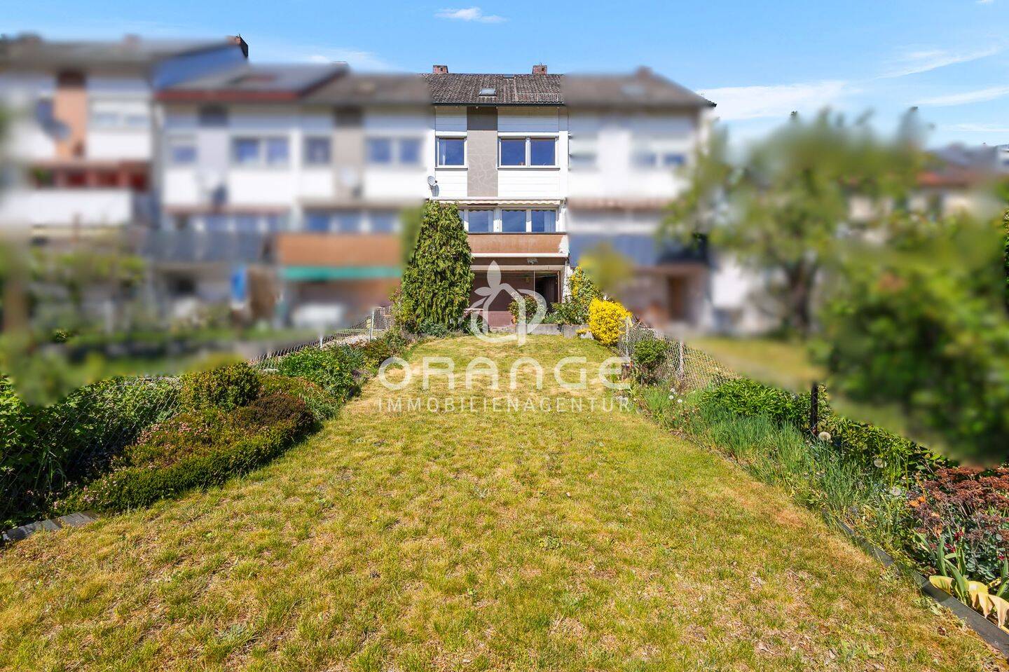 ***Sallerner Berg - Reihenmittelhaus mit mit großem Garten und ausreichend Platz***