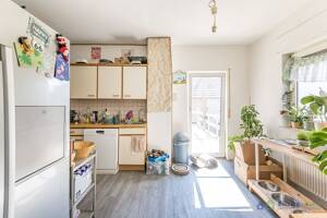 Zentrales Einfamilienhaus mit großem Grundstück und Scheune – 55262 Heidesheim am Rhein – Vorschaubild 8