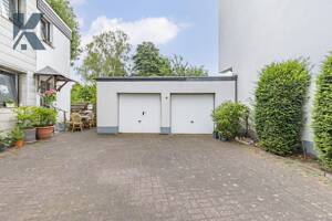 Vielseitige Doppelhaushälfte inkl. 2x Wohneinheiten, Doppelgarage, Garten & Ausbau-Potenzial – 50859 Köln – Vorschaubild 3