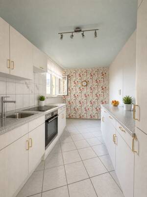 108 m² Wohnfläche - Großzügige 4-Zimmer-Wohnung in Heilbronn, ideal als WG – 74074 Heilbronn – Vorschaubild 4
