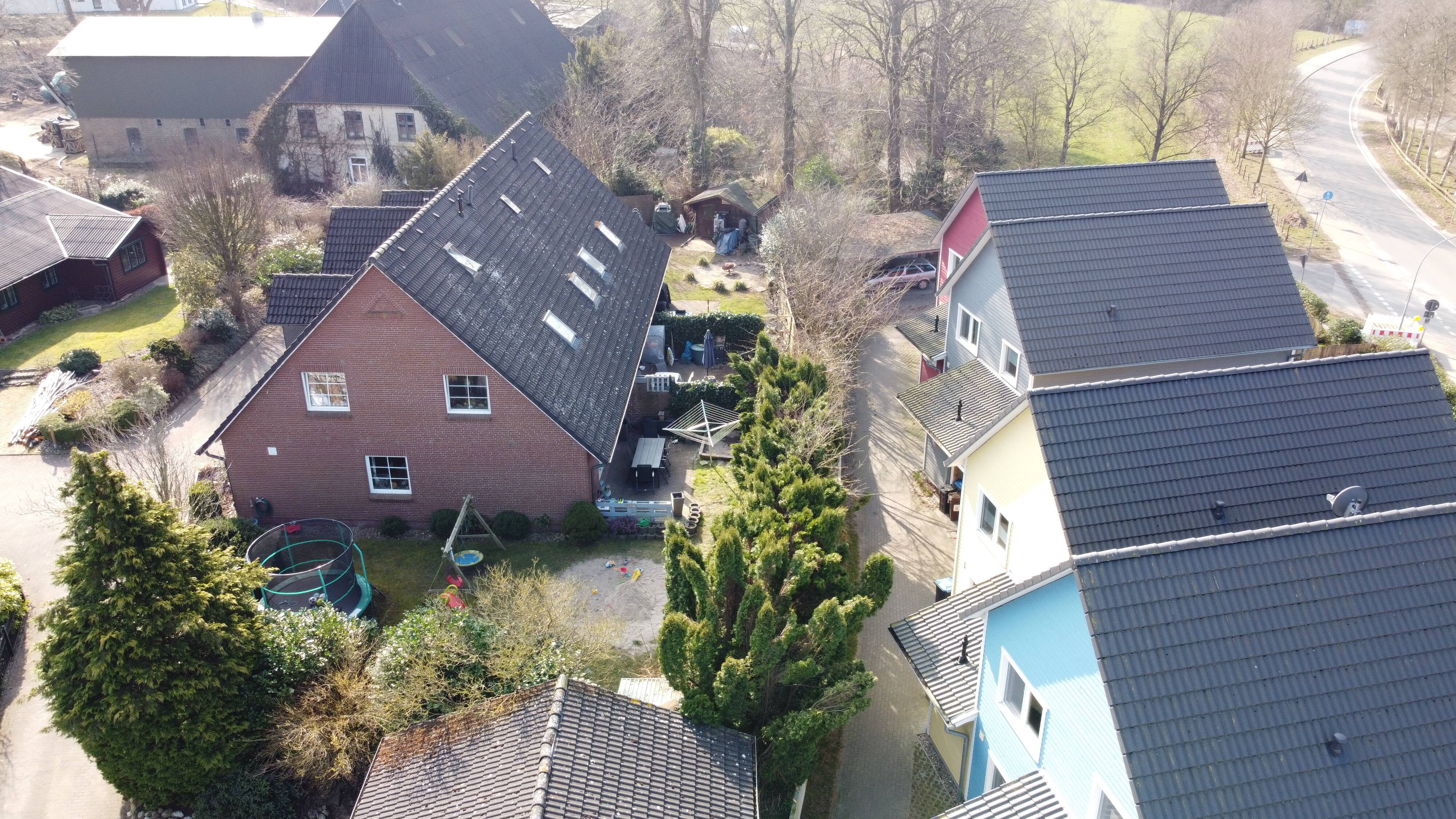 Attraktives Reihenhaus-Ensemble in Brekendorf mit 2 REH und 1 RMH mit Vierer-Carport – Brekendorf – Vorschaubild 6