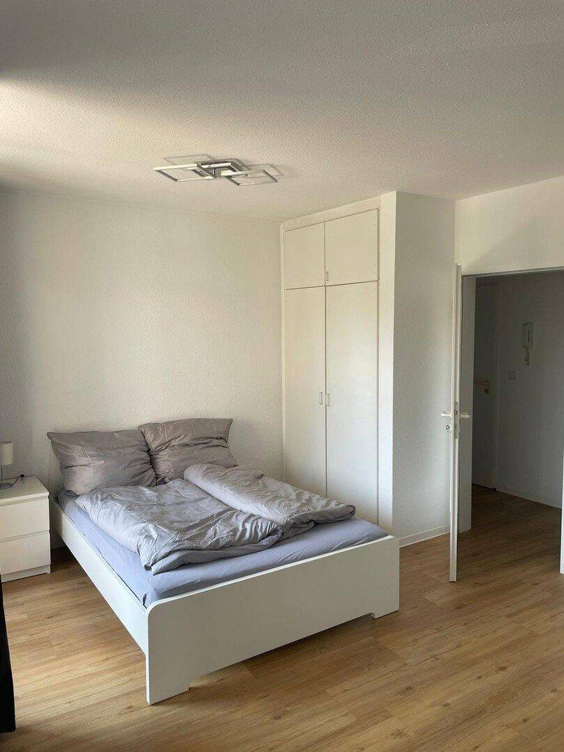 Renovierte 1-Zi.-ETW mit Balkon & Stellplatz - provisionsfrei