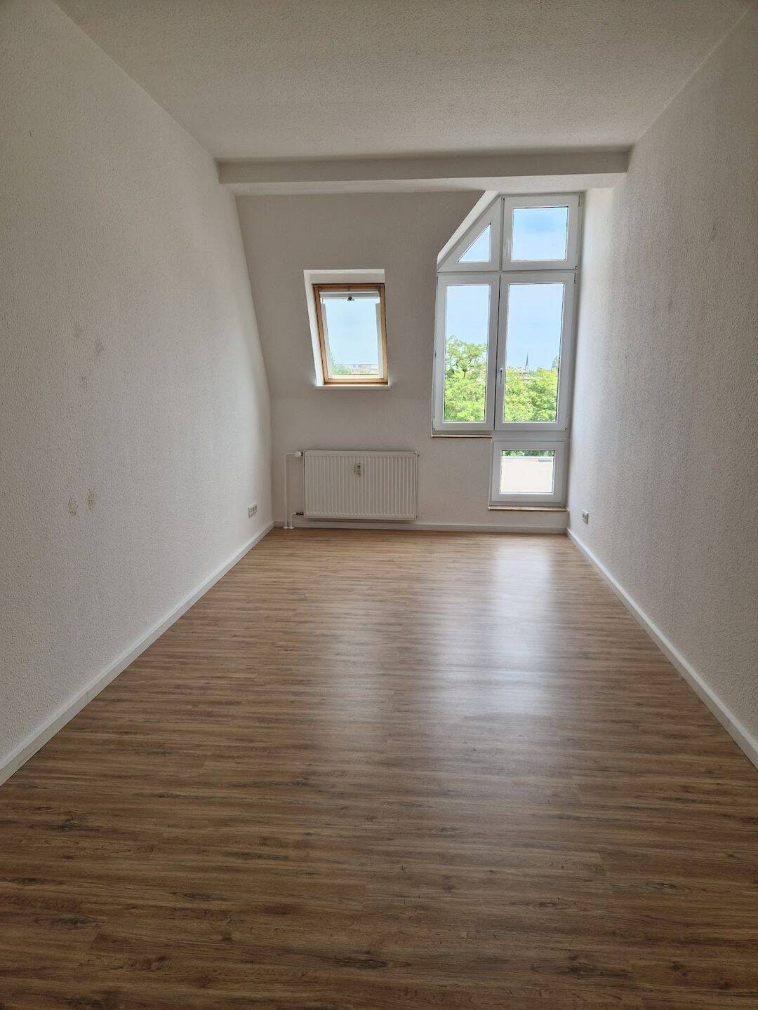 Heiße TAGE - Cooler DEAL: Jetzt zwei Kaltmieten frei - Licht durchflutet und frisch renoviert* – Magdeburg – Vorschaubild 5