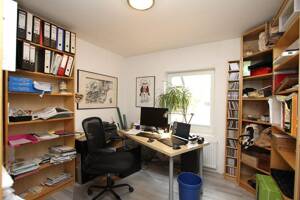 Zwischen drei Naturschutzgebieten in herrlich ruhiger Lage - schönes Zweifamilienhaus mit 9-Zimmern! – 22395 Hamburg – Vorschaubild 9