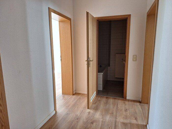 Stilvolle Hochparterrewohnung mit Erker – Chemnitz – Vorschaubild 8
