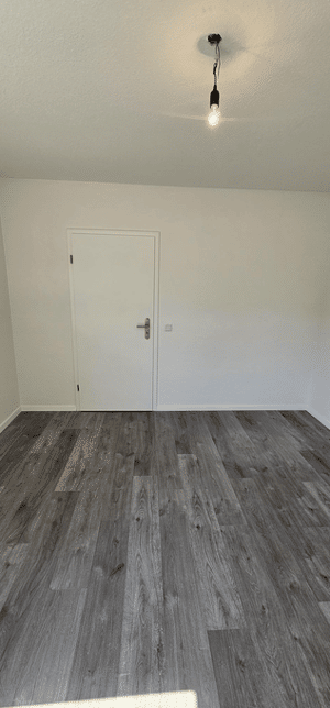 Frisch renovierte 4-Zimmer-Wohnung mit Balkon! – 45279 Essen – Vorschaubild 8