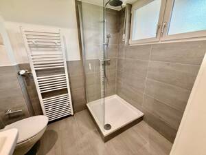 Frisch sanierte 1-Zimmer Wohnung mit vielfältiger Verkehrsanbindung! – 51109 Köln – Vorschaubild 3