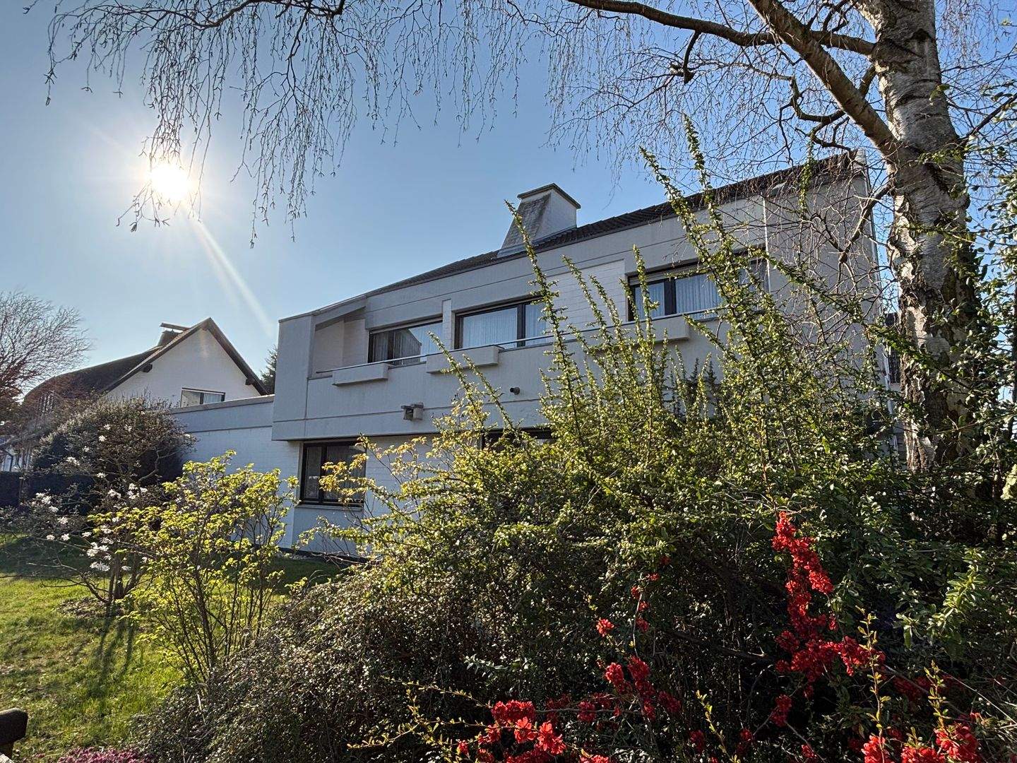 Äußerst solides, freistehendes Einfamilienhaus in gesuchter Lage in Keldenich – Wesseling – Vorschaubild 2