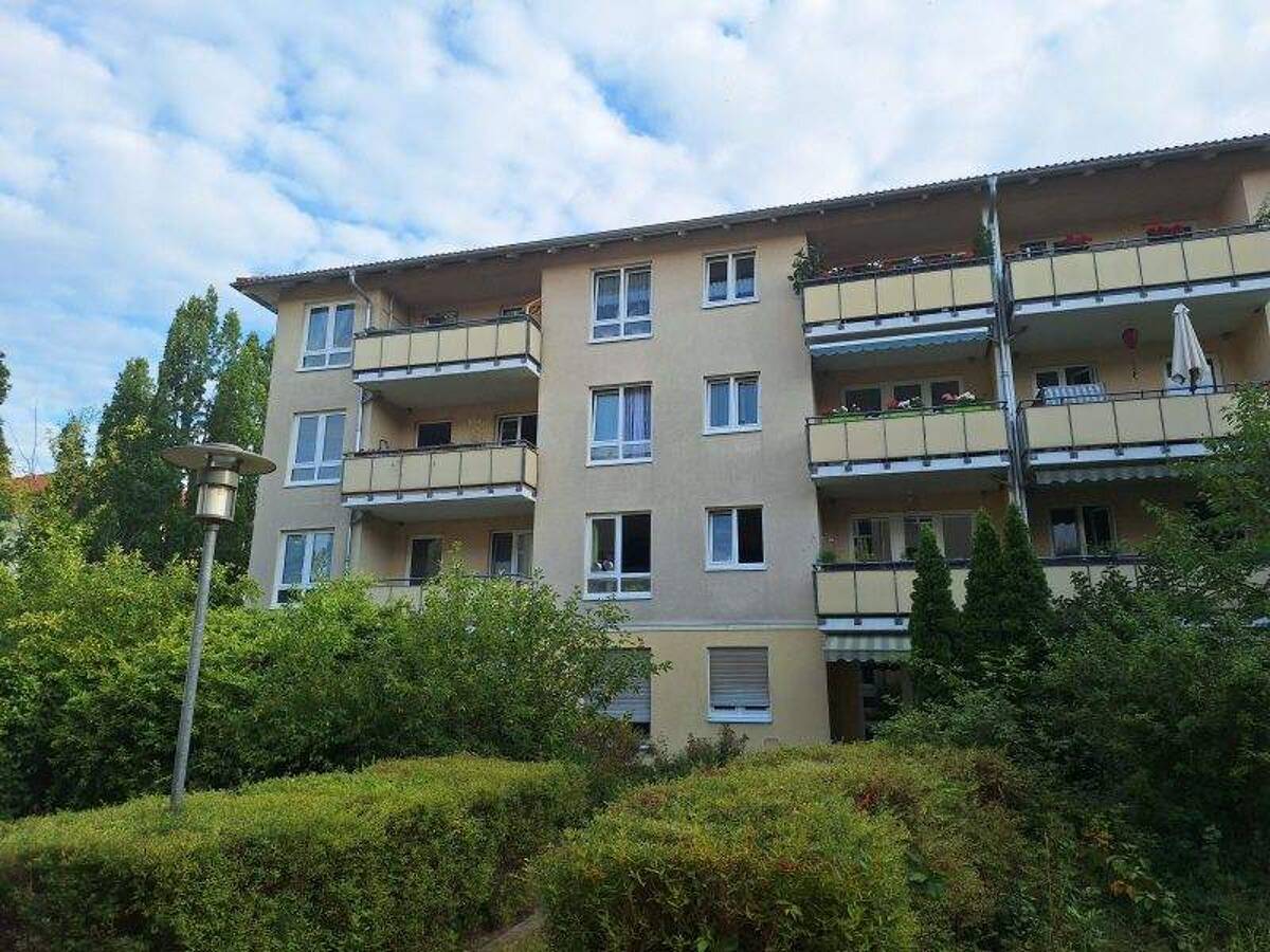 Ruhige Lage mit großzügigem Balkon! – 1139 Dresden – Bild 1 von 5