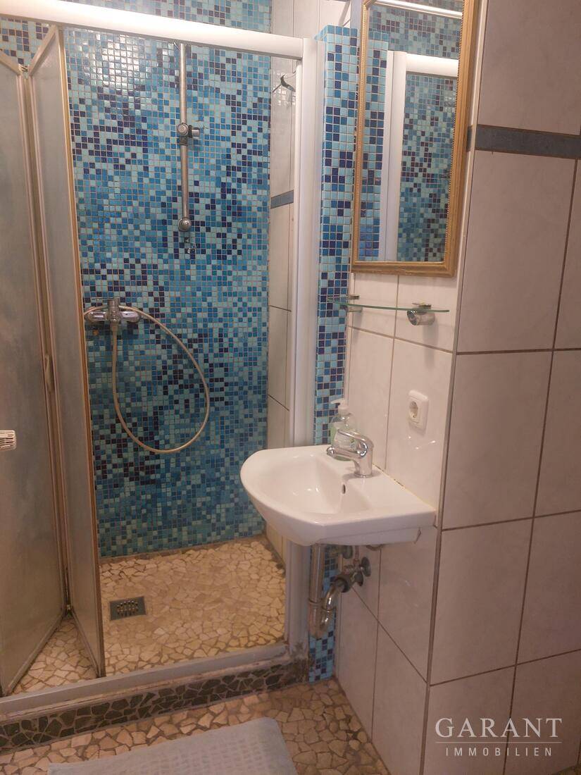 Einmalige Gelegenheit **Boardinghouse, Gastraum und 2 separate Wohnungen** – Darmstadt – Vorschaubild 3
