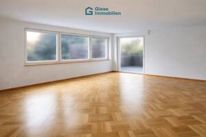 Großzügiges Wohnen: 4 Zimmer mit Balkon und Terrasse – 70188 Stuttgart – Vorschaubild 2