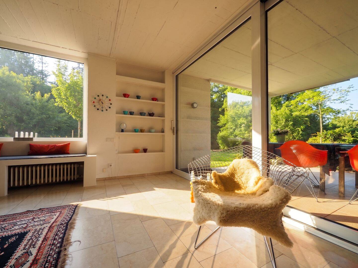 Stilvolle Bauhaus-Architektur in exklusiver Waldrandlage! – Saarbrücken – Vorschaubild 3