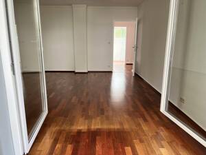 Top renovierte 2 Zi.-Wohnung mit Balkon, PKW Stellplatz-sofort bezugsbereit – 53177 Bonn – Vorschaubild 3