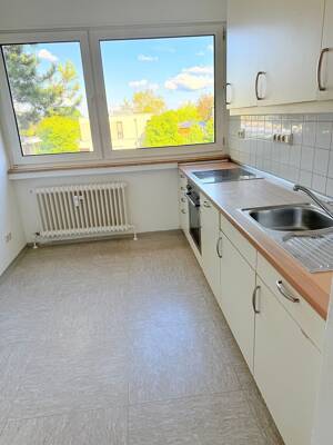 Lichtdurchflutete 3-Zimmer-Wohnung mit Balkon und Blick ins Grüne – 81927 München – Vorschaubild 9