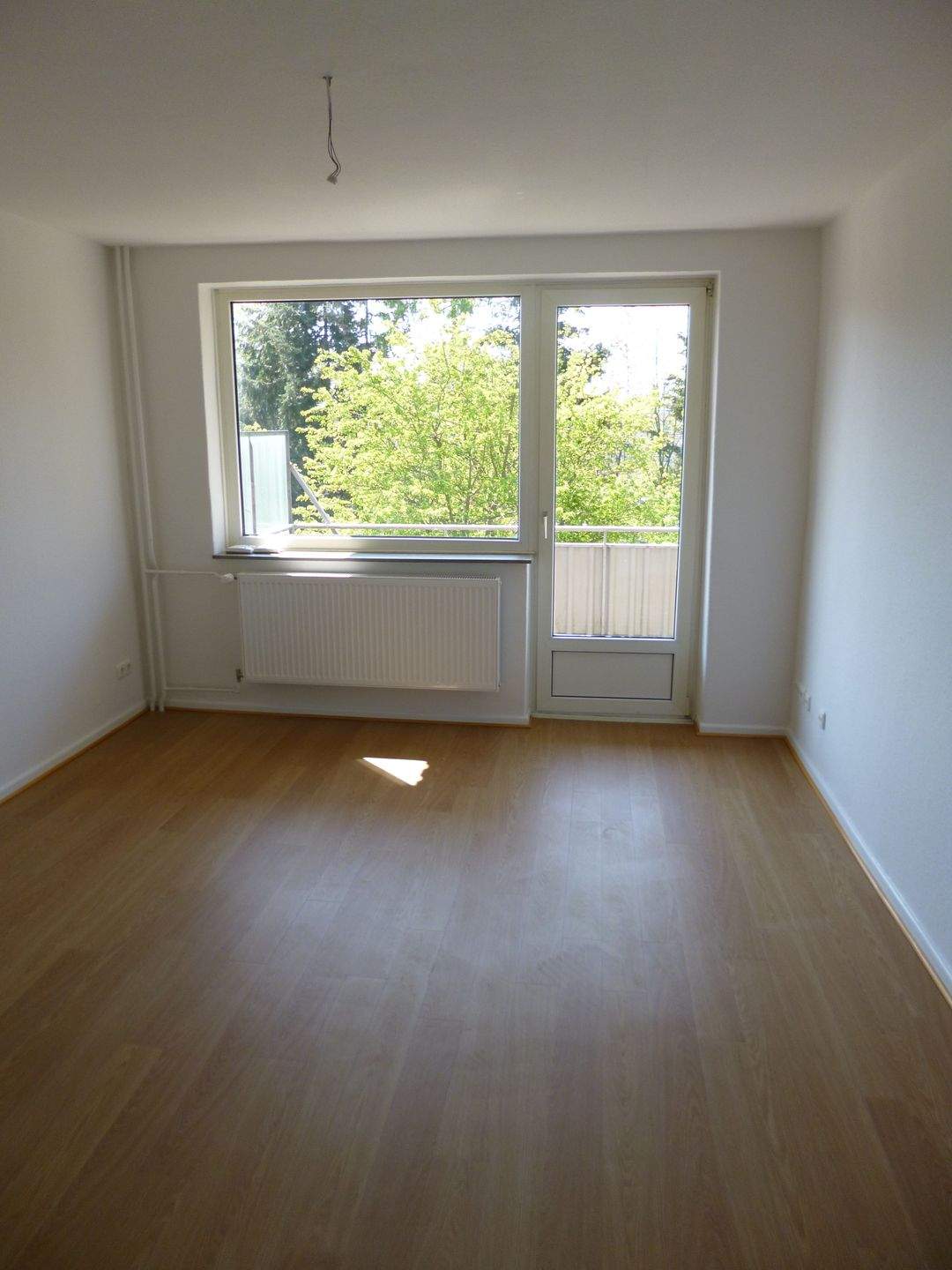 Gemütliche 2,5 Zimmerwohnung mit Balkon in Lübeck-Kücknitz – Lübeck – Vorschaubild 2