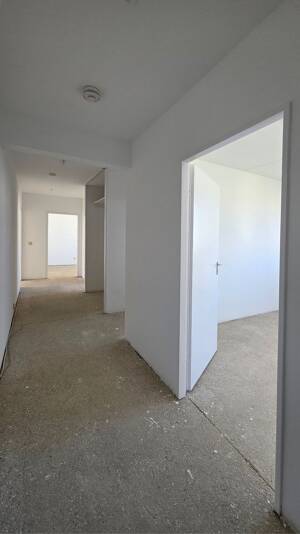 Freie großzügige 3-Zimmer-Wohnung mit Westloggia und Fahrstuhl nur 300 Meter vom Kudamm! – 10629 Berlin – Vorschaubild 9