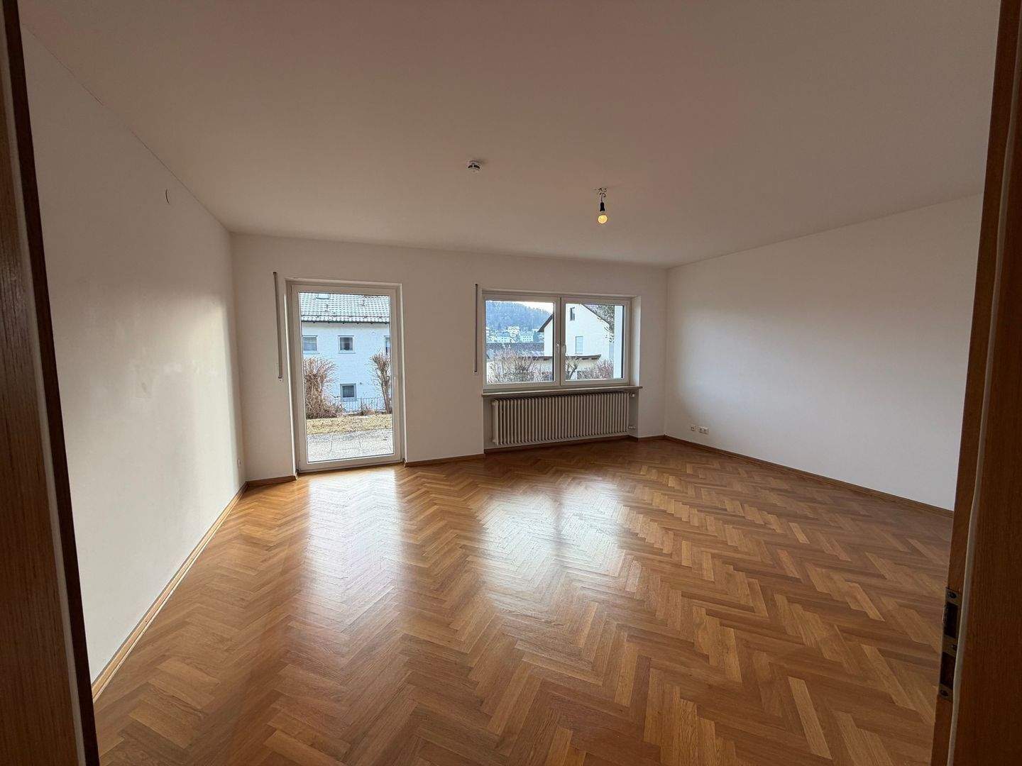 Einfamilienhaus in ruhiger Lage mit traumhaften Blick – Nittendorf – Vorschaubild 5