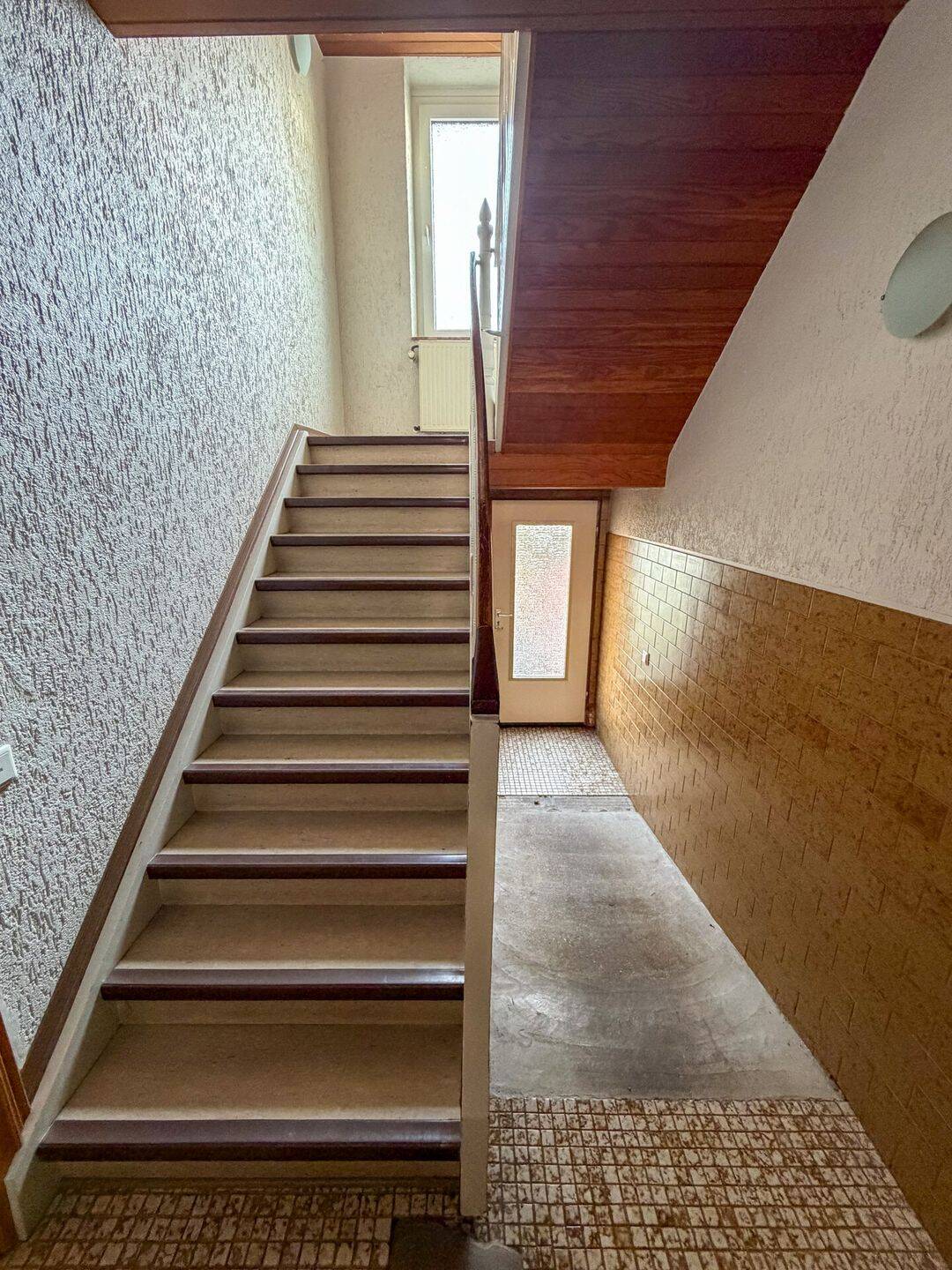 Zweifamilienhaus mit Garage und Garten in Stolberg-Büsbach – Stolberg – Vorschaubild 9