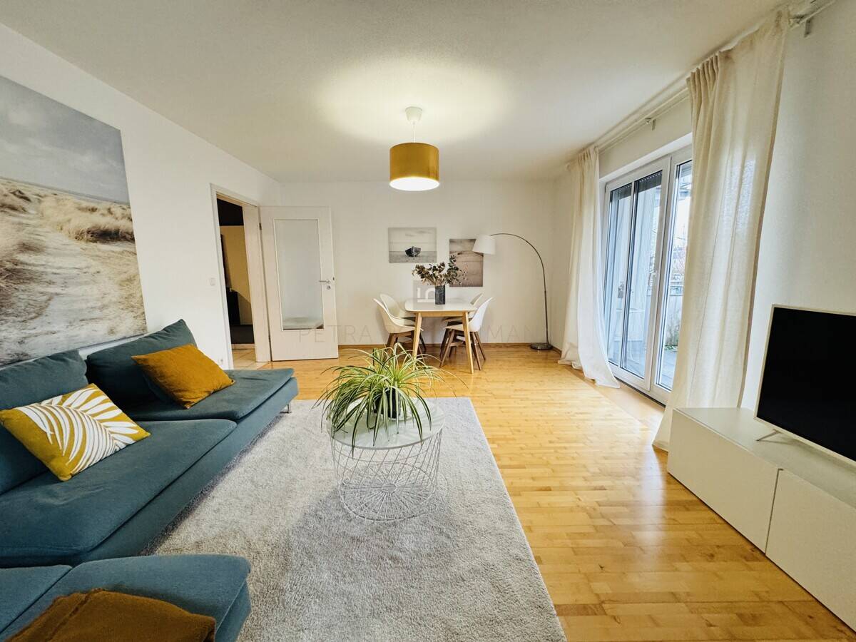 Wunderbare großzügige, komplett möblierte 3 ZKB Am Haslangpark, Balkon, Tiefgarage, TOP-Lage IN-West