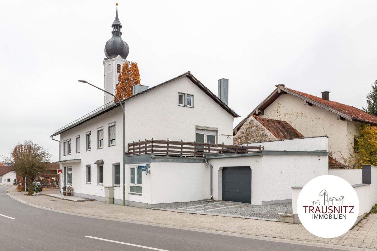 Vielseitiges Wohn- und Geschäftshaus mit Geschichte und Zukunft im Herzen von Loizenkirchen – Aham – Bild 1 von 9