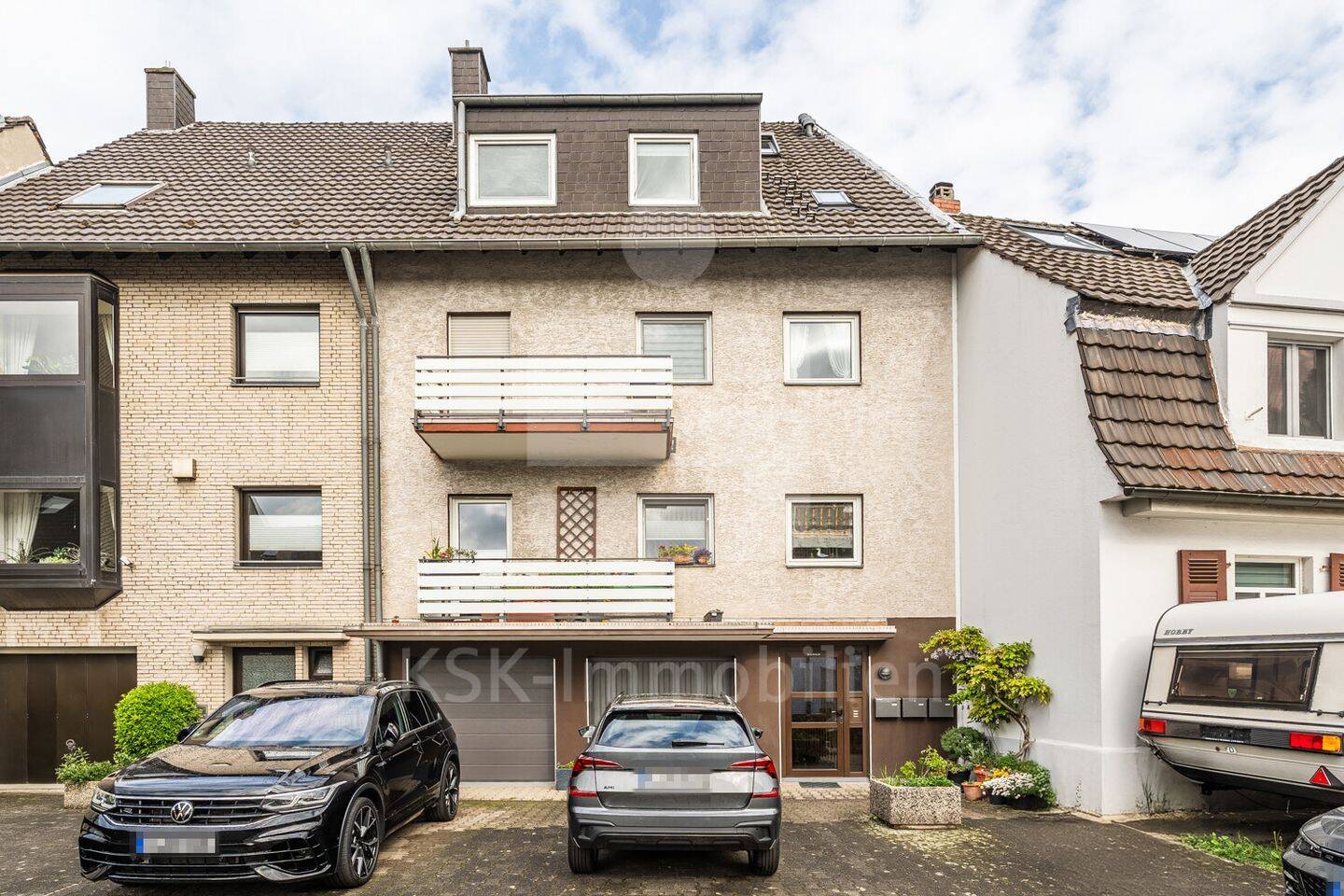 Kapitalanlage oder Eigennutzung -Geräumige 3-4 Zimmer Wohnung in guter Lage von Stammheim! – Köln – Vorschaubild 2