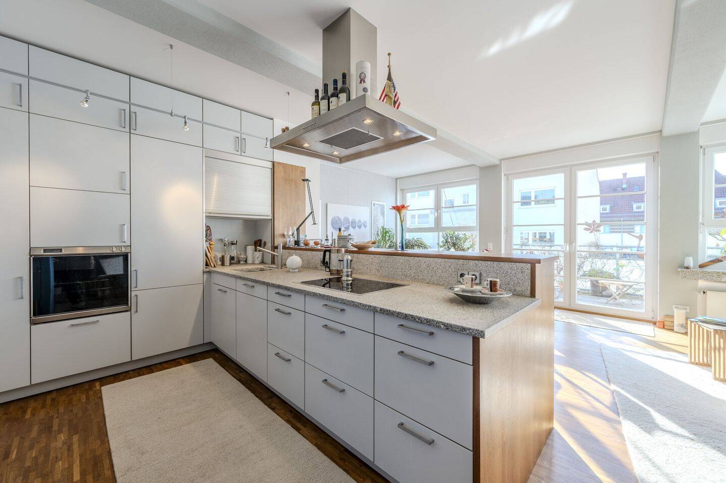 Loftflair trifft Dachgarten-Oase – Stuttgart – Vorschaubild 7