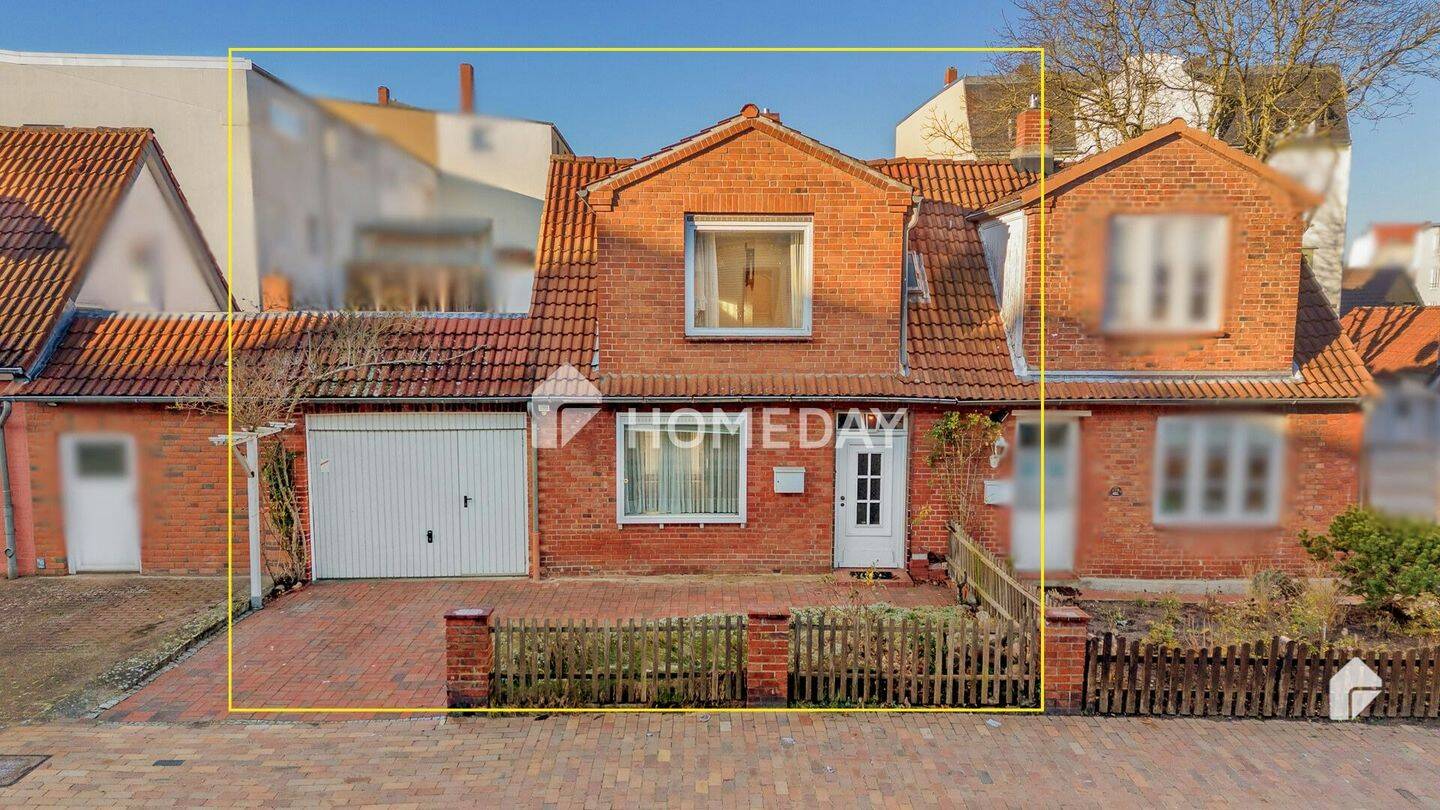 Platz für Ihre Vision | Urige Doppelhaushälfte, in zentraler Lage mit Garage – Lübeck – Vorschaubild 2