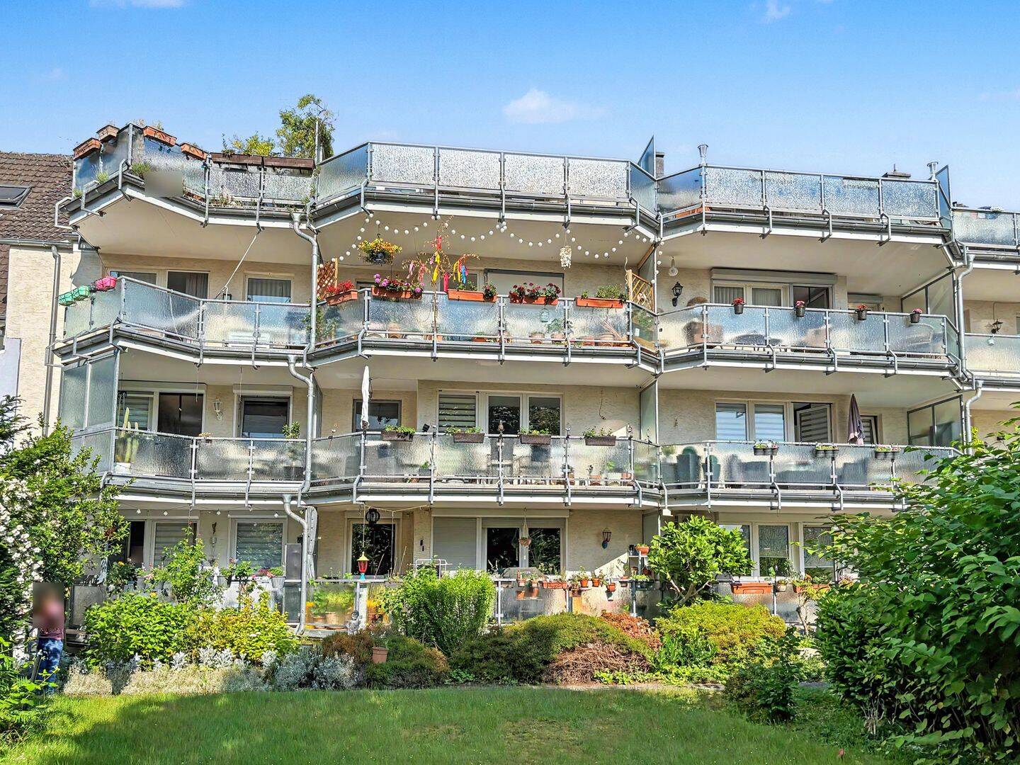 Traumhaftschöne 3-Zimmer-Eigentumswohnung in begehrter Lage von Köln-Mülheim – Köln – Vorschaubild 3