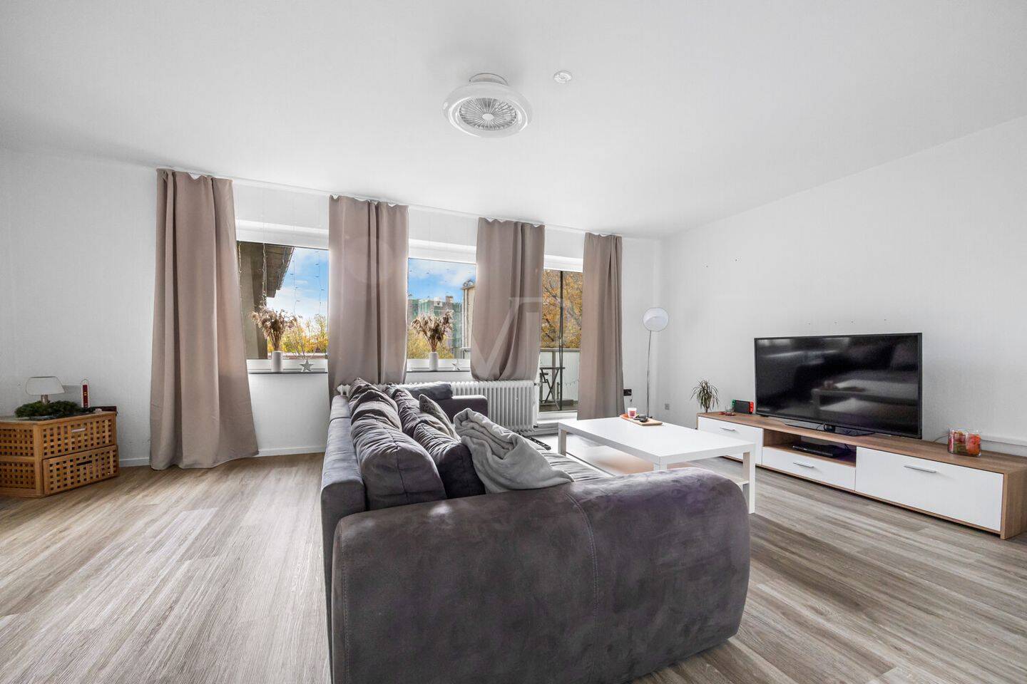 Schöne 4-Zimmer-Wohnung im 3. OG mit Balkon - großzügig & vielseitig nutzbar - ab dem 01.07. – Wilhelmshaven – Vorschaubild 5