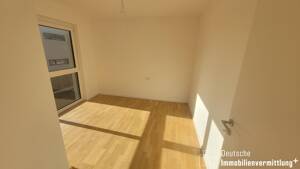 Lichtdurchflutete Neubauwohnung mit 4 Zimmern – 70599 Stuttgart – Vorschaubild 8
