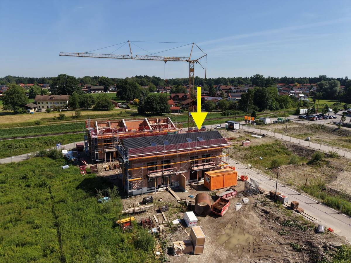Platz für Ihre Familie: Neubau Doppelhaushälfte (Süd-West) zu vermieten – 83052 Kolbermoor – Bild 1 von 9